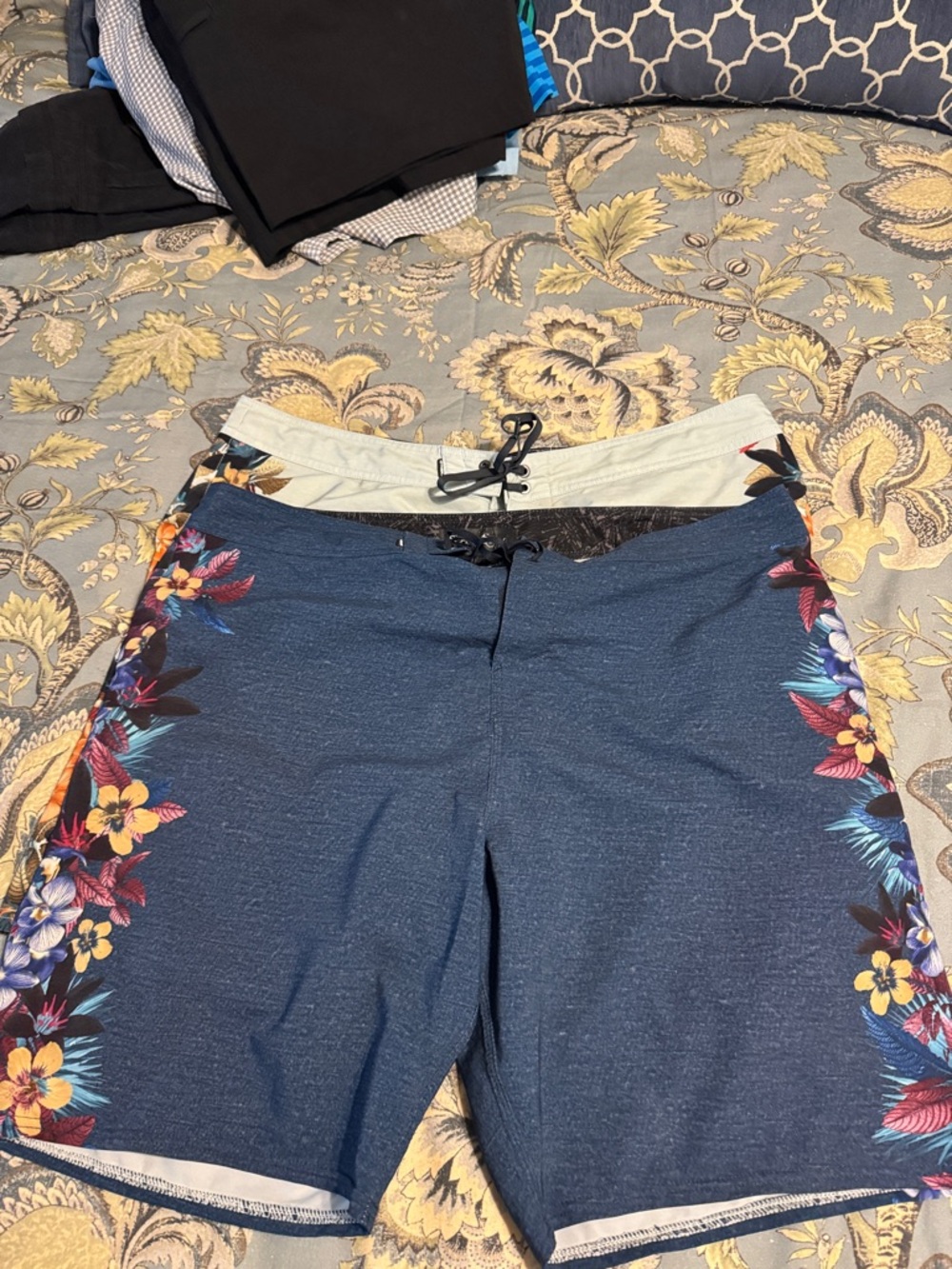 2 pair O'Neill Men's  Blue Floral Swim Trunks and light blue floral